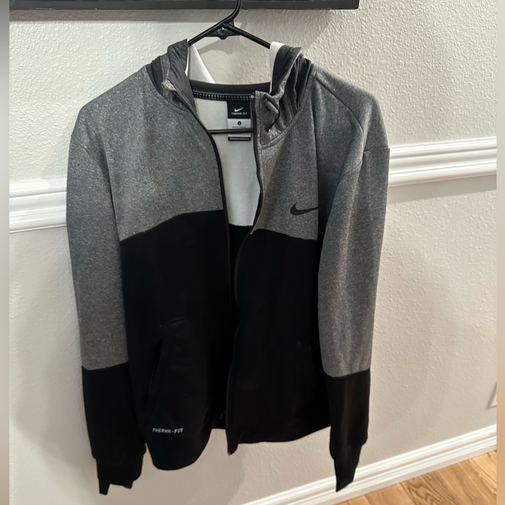Men’s Nike jacket size L